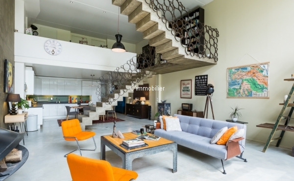 UNIQUE, LOFT de style LE CORBUSIER de 168 m² et 58 m² de jardin